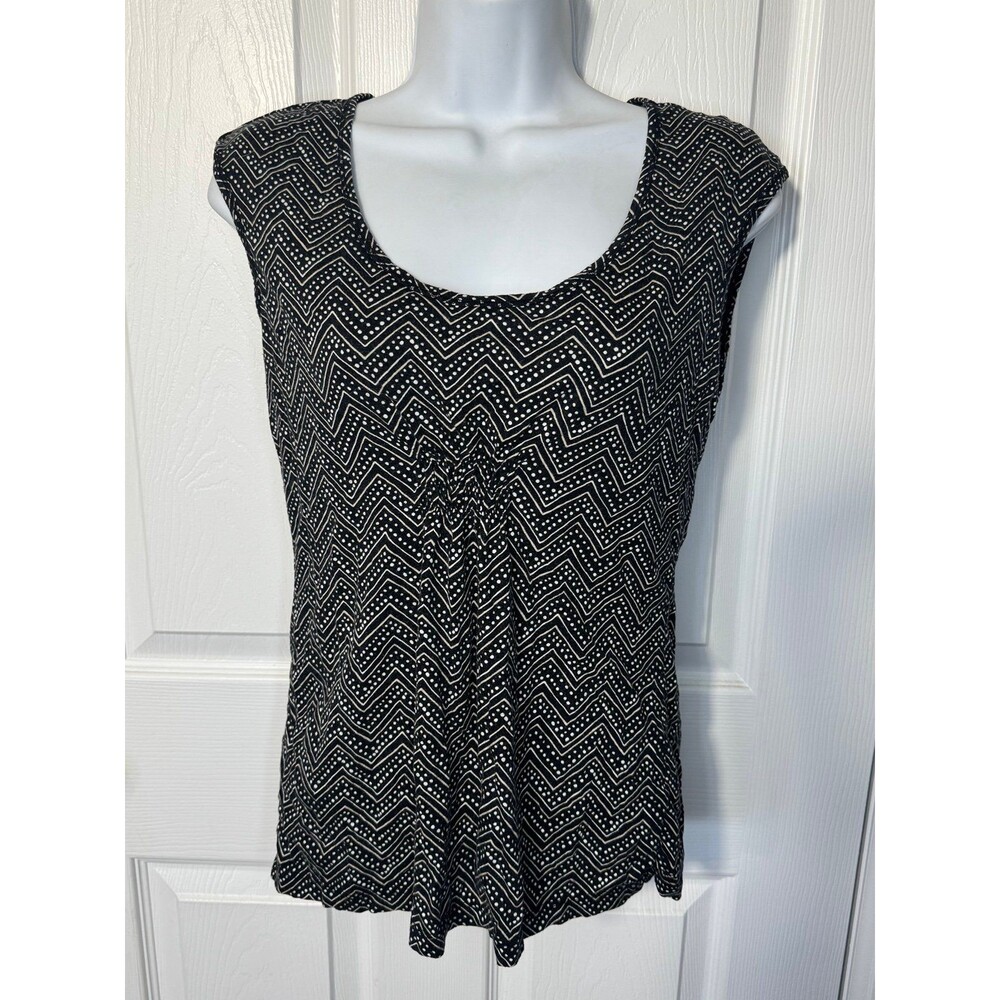 Ann Taylor LOFT Black Zigzag Sleeveless Top Size M